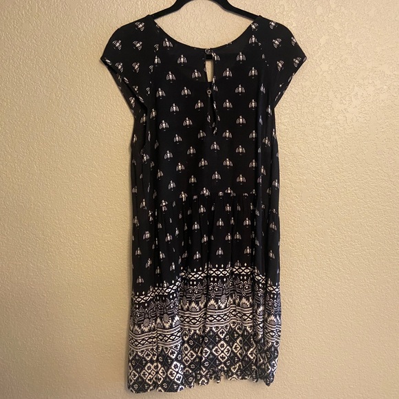 MINKPINK | Native Nights Black & White Pattern Boho Mini Dress Size M - Picture 4 of 5